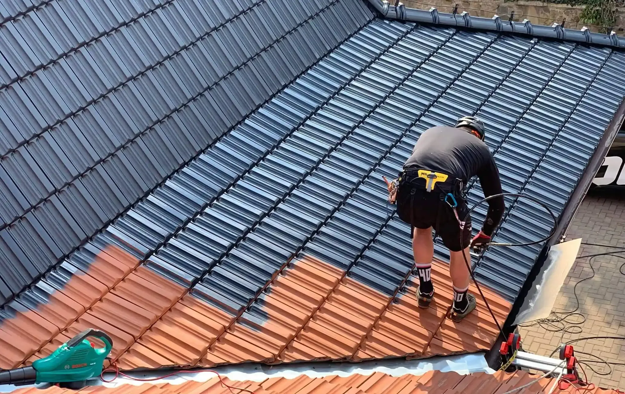 Tetőcserép festés egész Magyarország területén